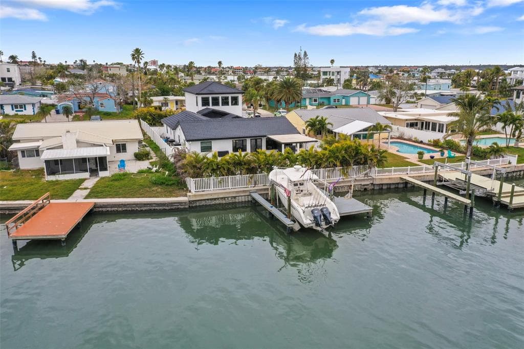 16015 REDINGTON DRIVE, REDINGTON BEACH, FL 33708 — zdjęcie 2