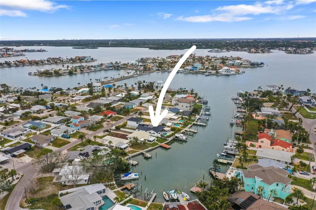 16015 REDINGTON DRIVE, REDINGTON BEACH, FL 33708 — zdjęcie 4