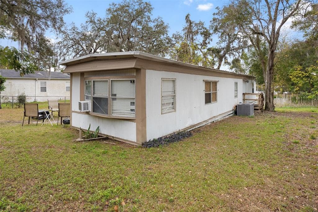 2107 HIALEAH AVENUE, LEESBURG, FL 34748 — zdjęcie 5