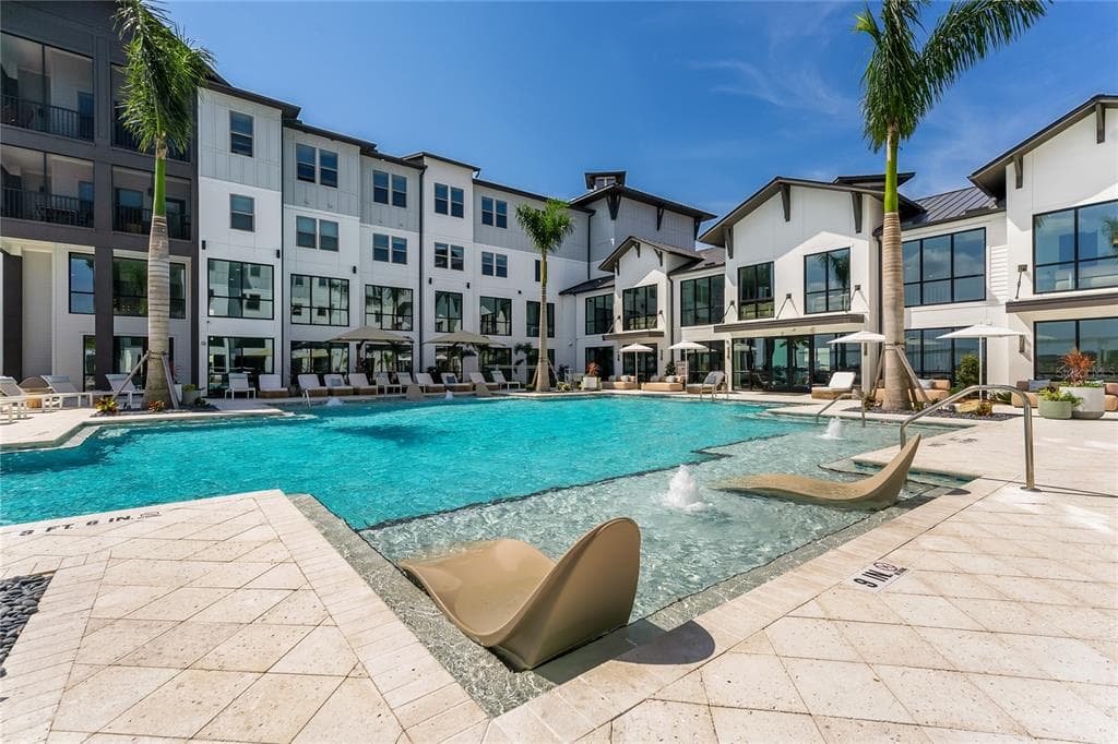 1420 LAKEFRONT DRIVE # ST-3303, SARASOTA, FL 34240