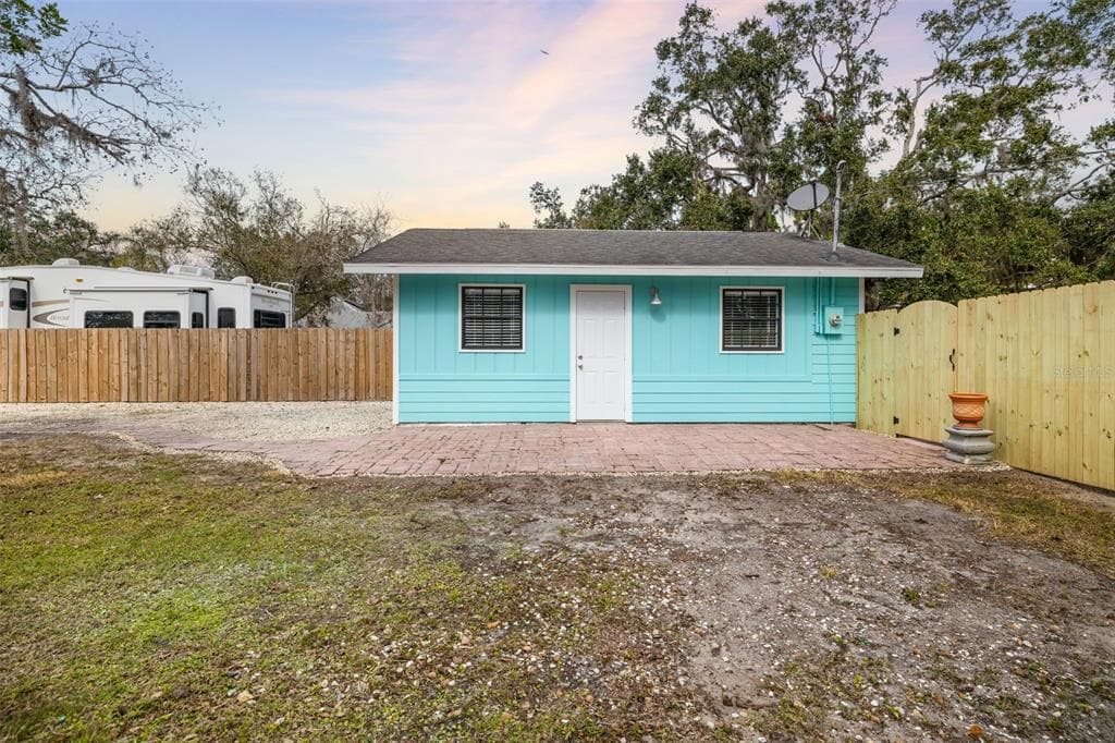 3200 TOBERO LANE, SARASOTA, FL 34235