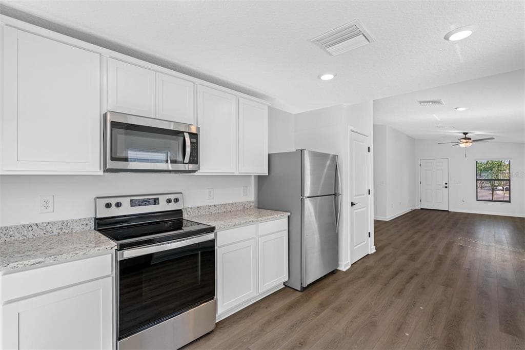 29603 FEDORA CIRCLE, BROOKSVILLE, FL 34602 — zdjęcie 5