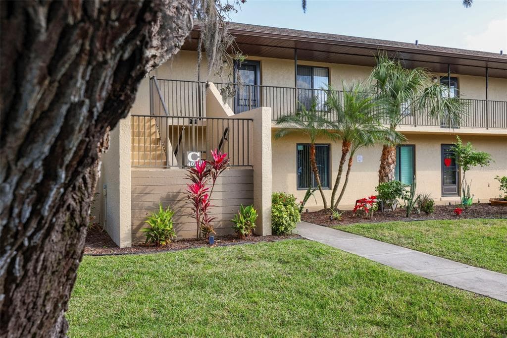 4072 OAKVIEW DRIVE # C8, PUNTA GORDA, FL 33980 — zdjęcie 2