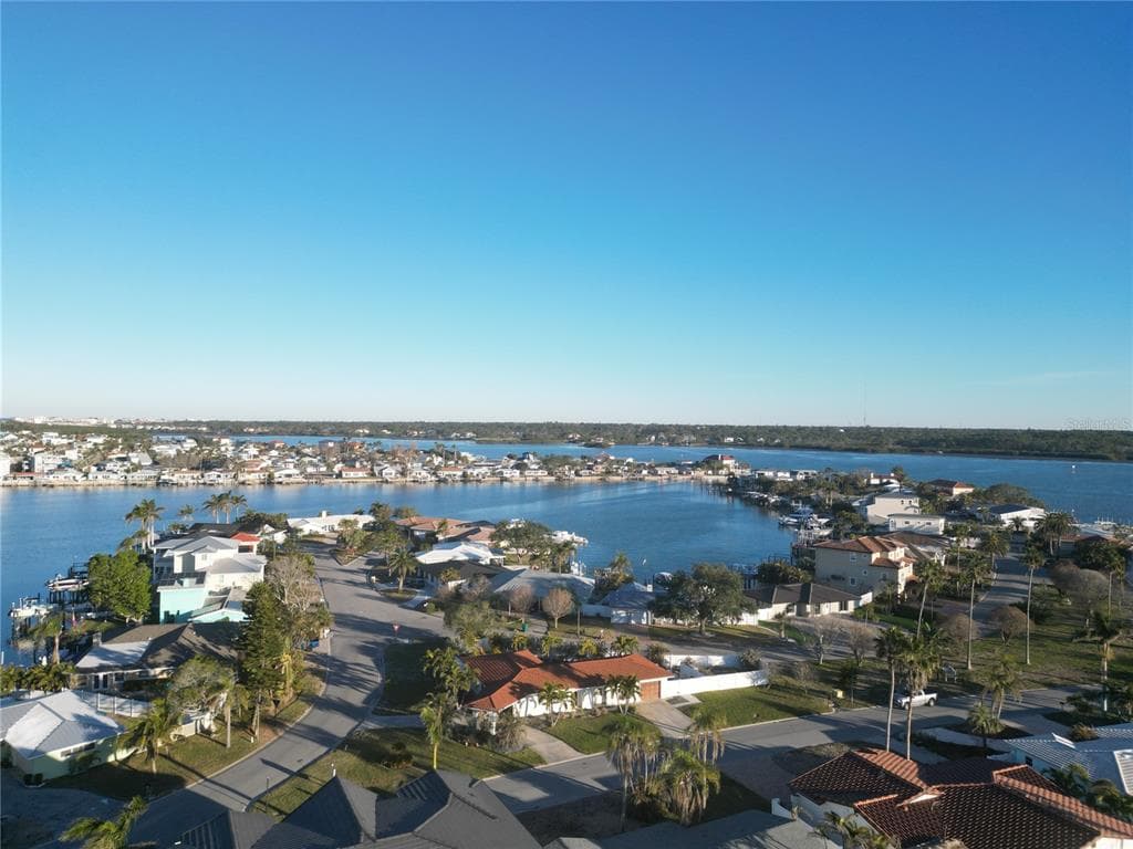 430 173RD AVENUE E, NORTH REDINGTON BEACH, FL 33708 — zdjęcie 5