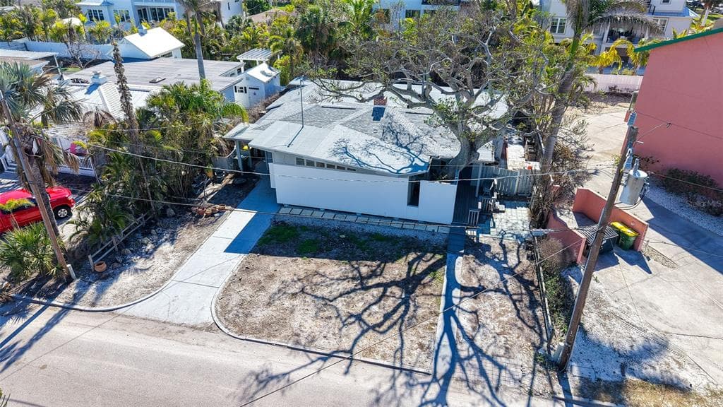 132 HARRISON DRIVE, SARASOTA, FL 34236