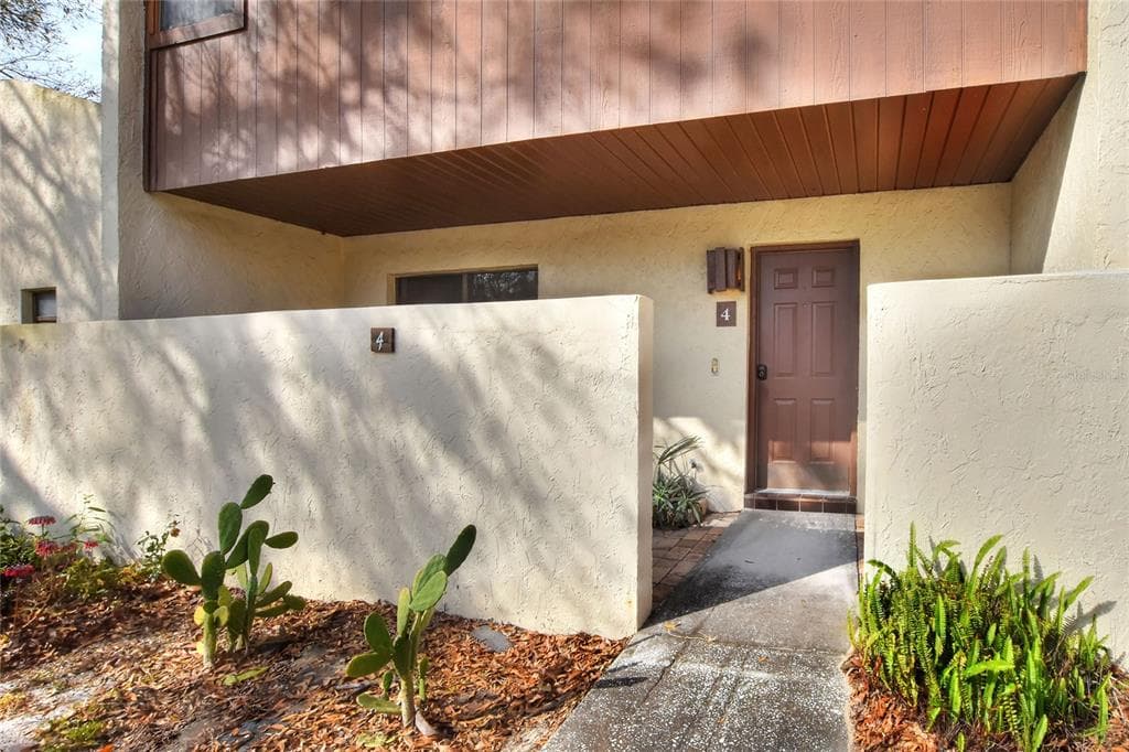 1880 N CRYSTAL LAKE DRIVE # 4, LAKELAND, FL 33801 — zdjęcie 3