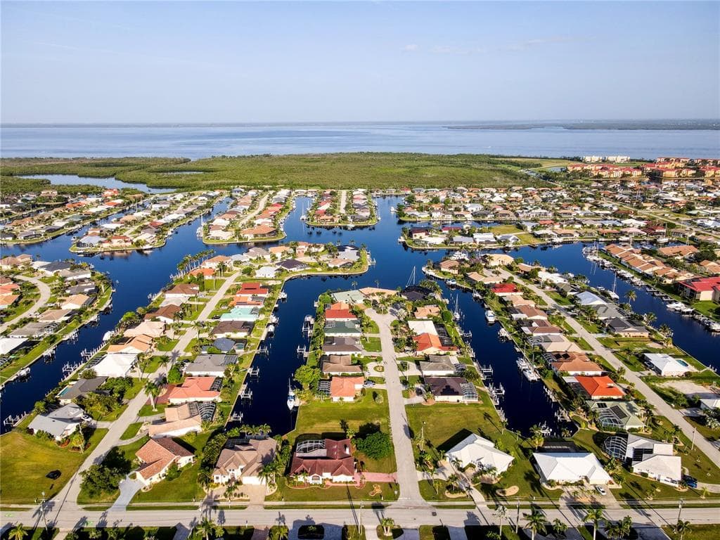 2500 RIO LISBO COURT, PUNTA GORDA, FL 33950 — zdjęcie 2
