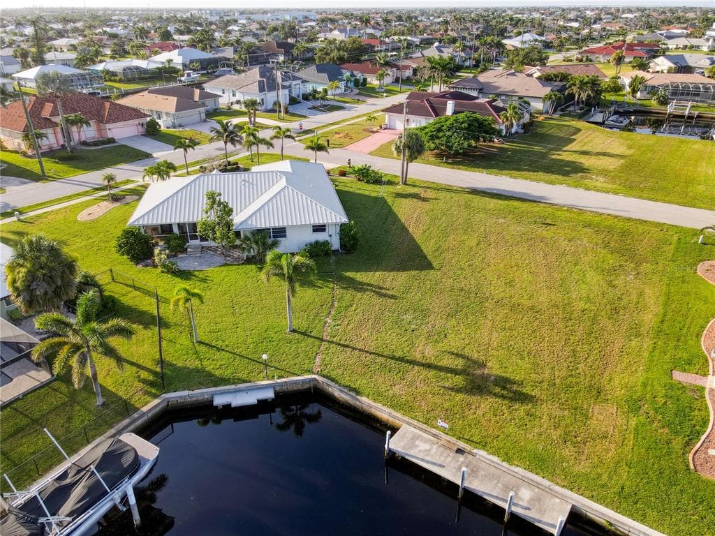 2500 RIO LISBO COURT, PUNTA GORDA, FL 33950 — zdjęcie 5