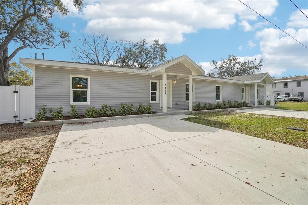 7409 & 7411 E 23RD AVENUE, TAMPA, FL 33619 — zdjęcie 3