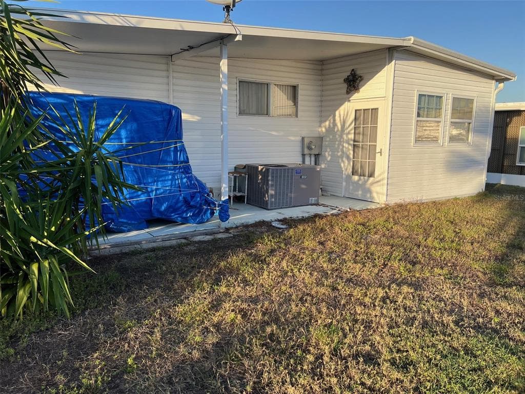 220 ROYAL PALM CIRCLE, LARGO, FL 33778 — zdjęcie 4