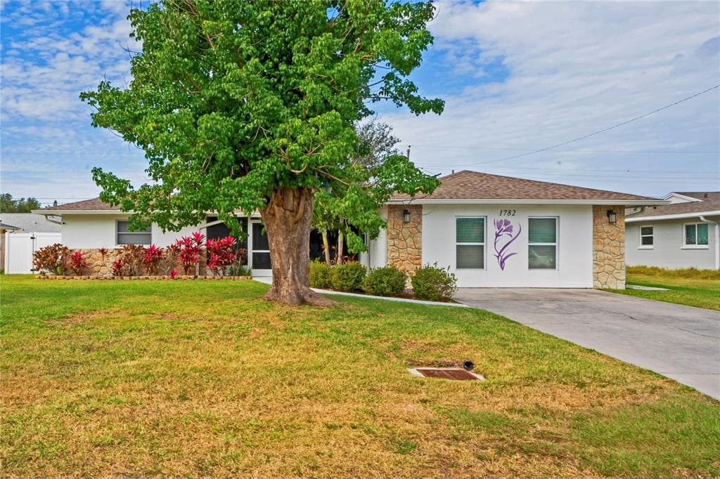 1782 COCONUT DRIVE, VENICE, FL 34293
