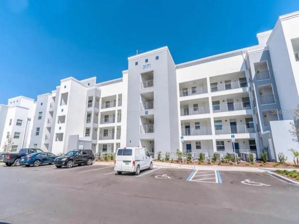 3121 PARADOX CIRCLE # 203, KISSIMMEE, FL 34746