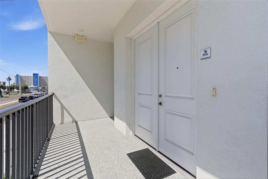 400 150TH AVENUE # 206, MADEIRA BEACH, FL 33708 — zdjęcie 4