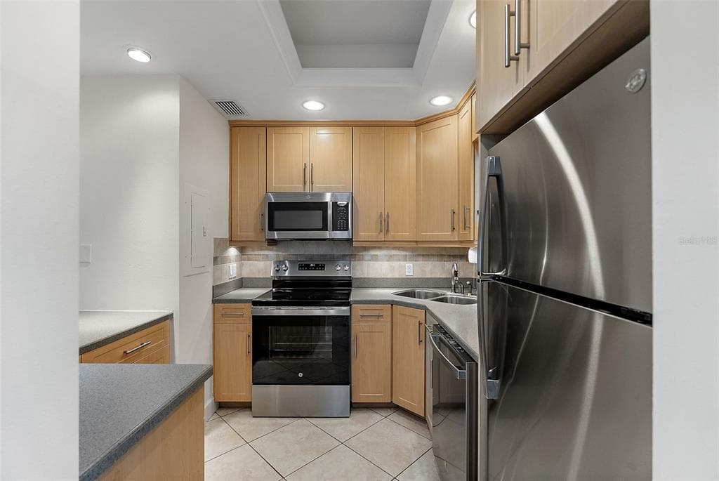 1200 N SHORE DRIVE NE # 102, ST PETERSBURG, FL 33701 — zdjęcie 5