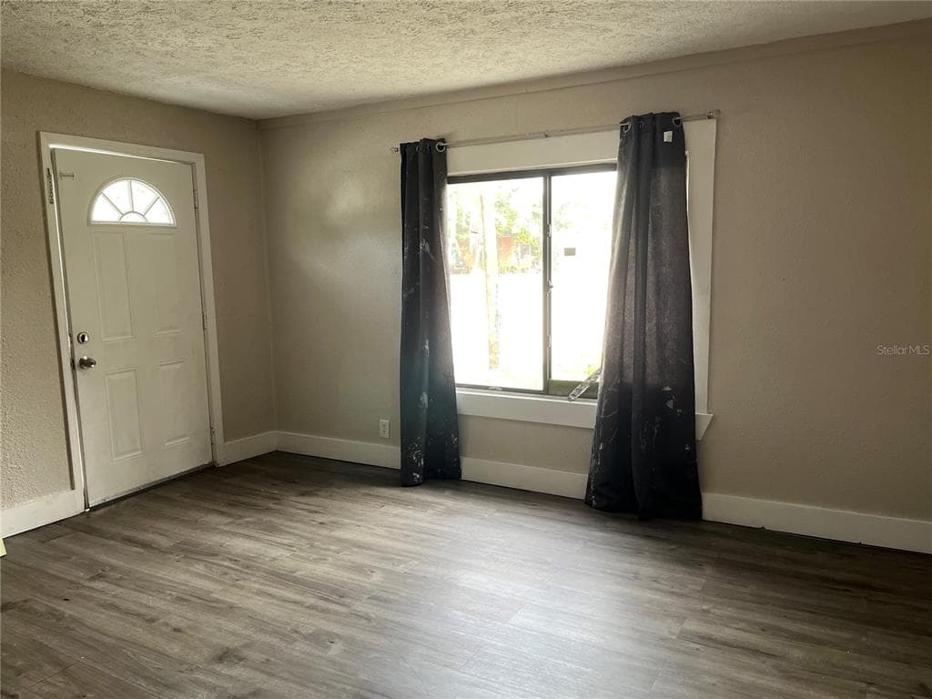 1554 TILLEY AVENUE, CLEARWATER, FL 33756 — zdjęcie 4