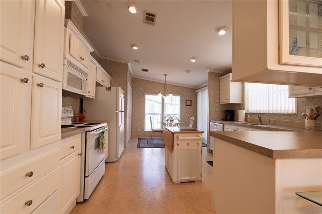 33 AMSTERDAM AVENUE, PUNTA GORDA, FL 33950 — zdjęcie 5