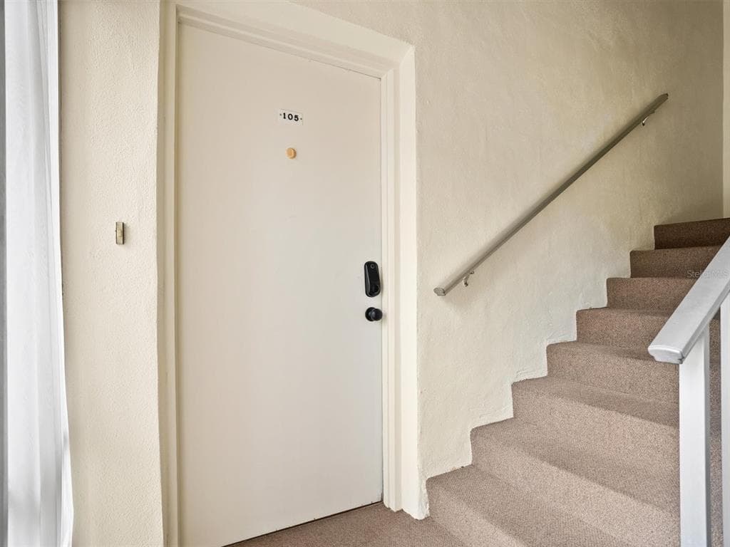 8303 BARDMOOR BOULEVARD # 105, SEMINOLE, FL 33777 — zdjęcie 2