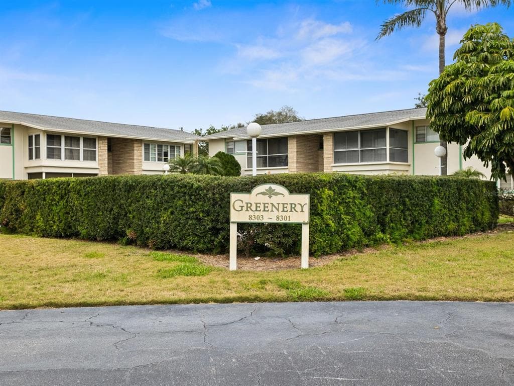 8303 BARDMOOR BOULEVARD # 105, SEMINOLE, FL 33777