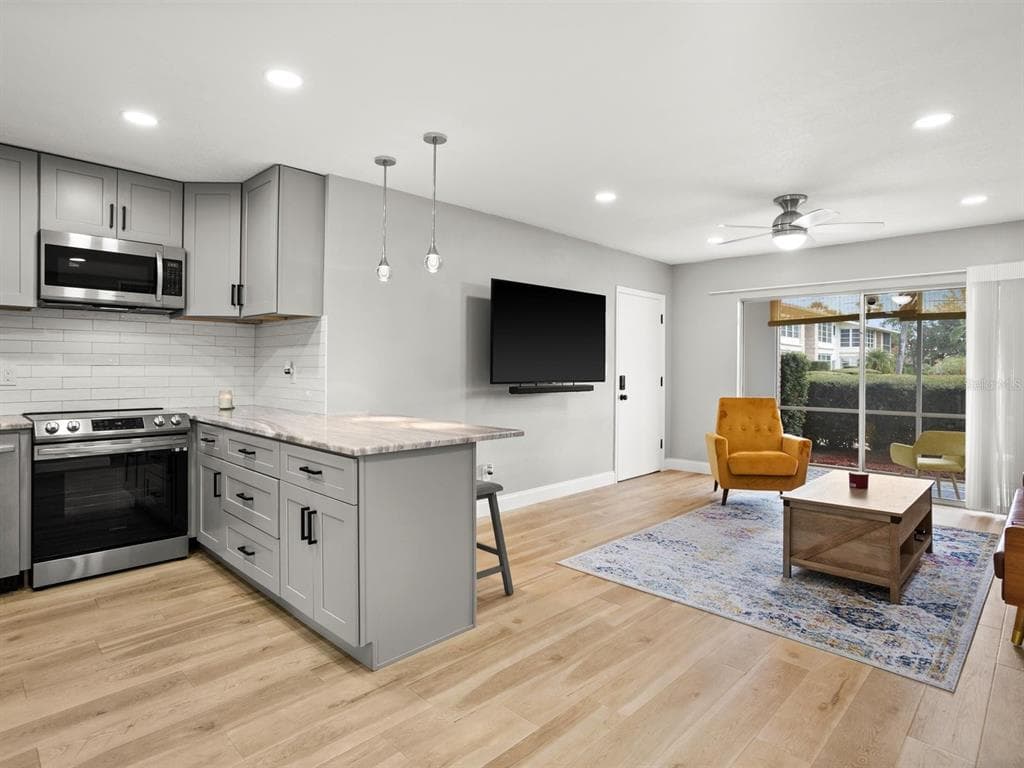 8303 BARDMOOR BOULEVARD # 105, SEMINOLE, FL 33777 — zdjęcie 5