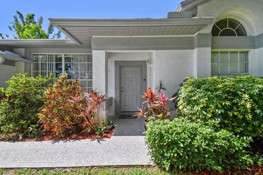 915 BRITTANY PARK BOULEVARD, TARPON SPRINGS, FL 34689 — zdjęcie 3