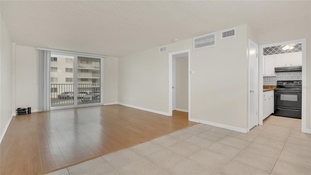 2727 N ATLANTIC AVENUE # 2020, DAYTONA BEACH, FL 32118 — zdjęcie 4