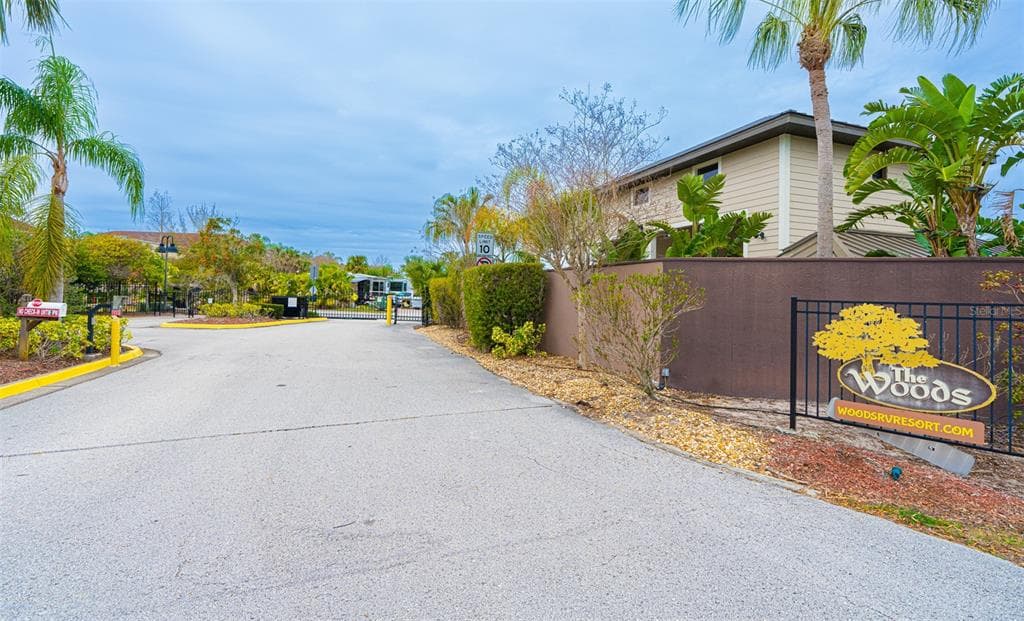 6841 AMANDA VISTA CIRCLE, LAND O LAKES, FL 34637 — zdjęcie 2