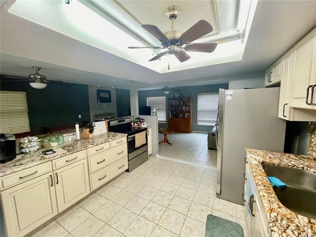 490 S MINSTREL AVENUE, INVERNESS, FL 34450 — zdjęcie 4