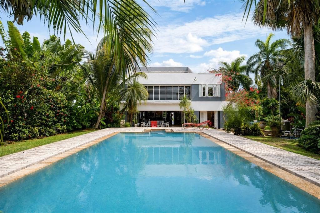 13 PEDROSA ST. GARDEN HILLS, GUAYNABO, PR 00966
