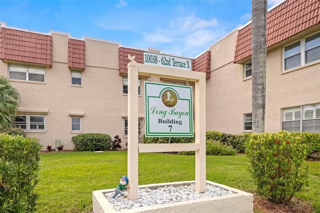 10038 62ND TERRACE N # 1, ST PETERSBURG, FL 33708 — zdjęcie 2