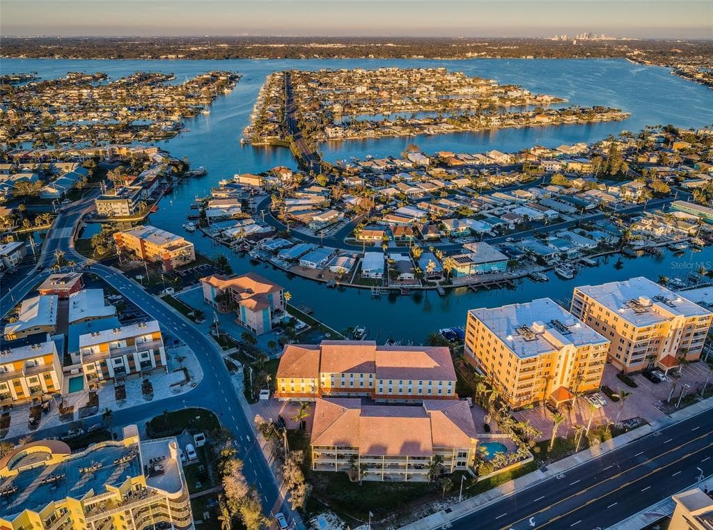 11595 GULF BOULEVARD # 6, TREASURE ISLAND, FL 33706 — zdjęcie 3