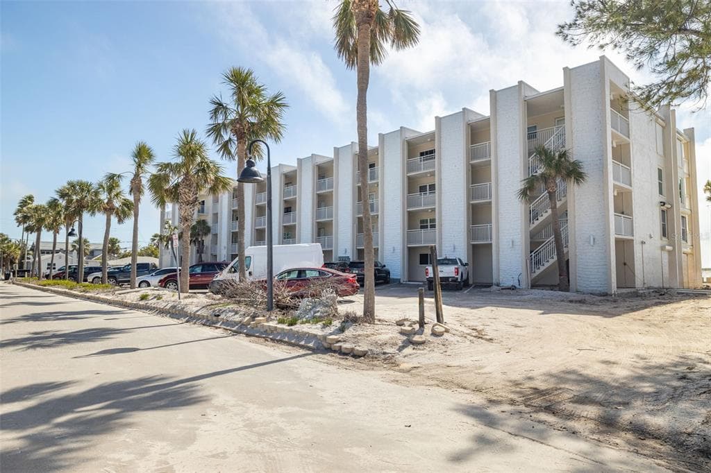 200 1ST AVENUE # 212, ST PETE BEACH, FL 33706 — zdjęcie 2