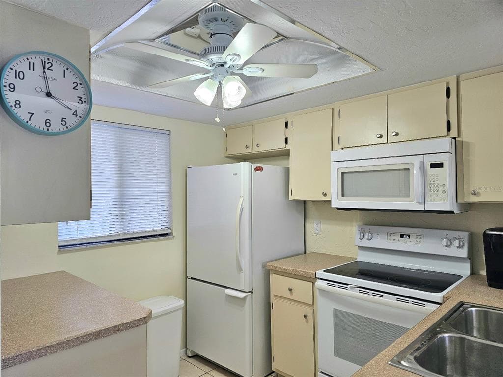 25225 RAMPART BOULEVARD # 1404, PUNTA GORDA, FL 33983 — zdjęcie 4