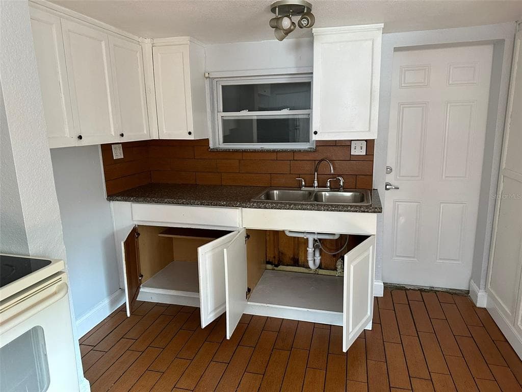 3718 19TH AVENUE S, ST PETERSBURG, FL 33711 — zdjęcie 3