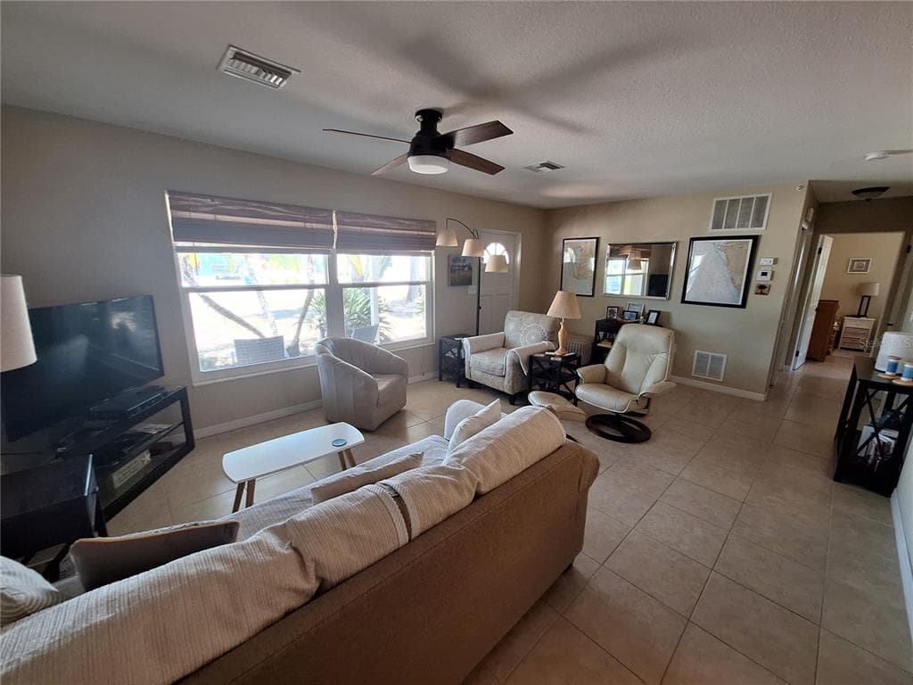 1541 CREST DRIVE, ENGLEWOOD, FL 34223 — zdjęcie 2