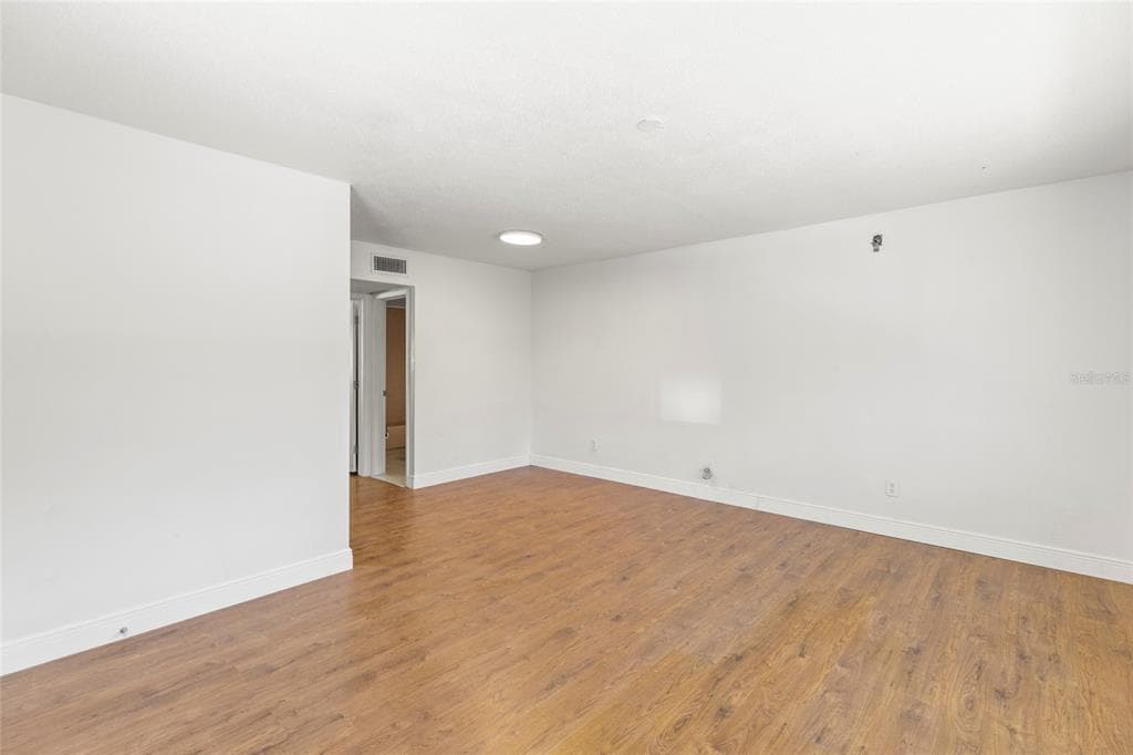 250 NW ROSERY ROAD # 314, LARGO, FL 33770 — zdjęcie 3