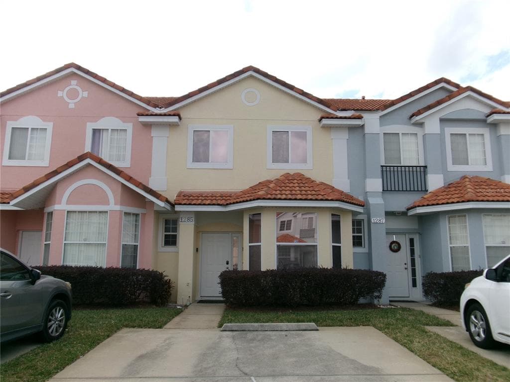 1285 S SOUTH BEACH CIRCLE, KISSIMMEE, FL 34746