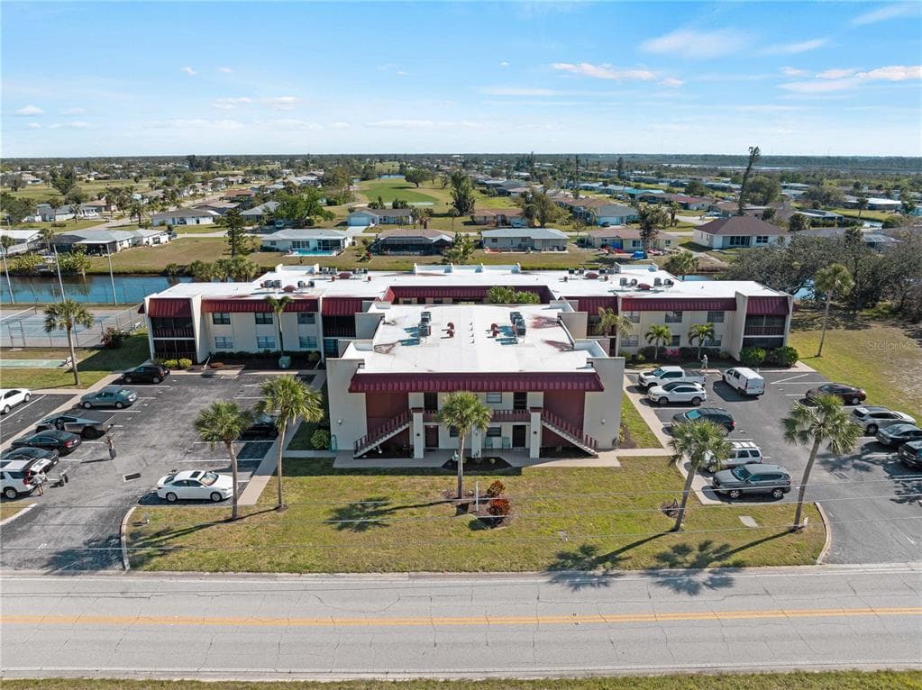 66 BOUNDARY BOULEVARD # 275, ROTONDA WEST, FL 33947 — zdjęcie 2