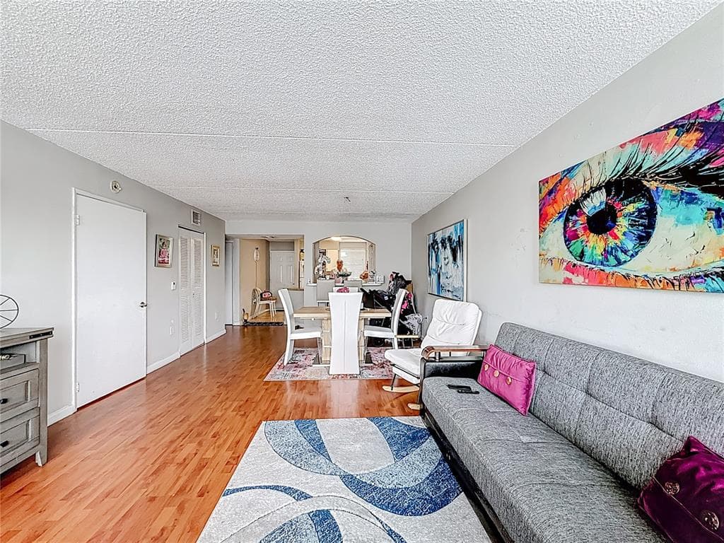 6065 NW 186TH STREET # 312, HIALEAH, FL 33015 — zdjęcie 3