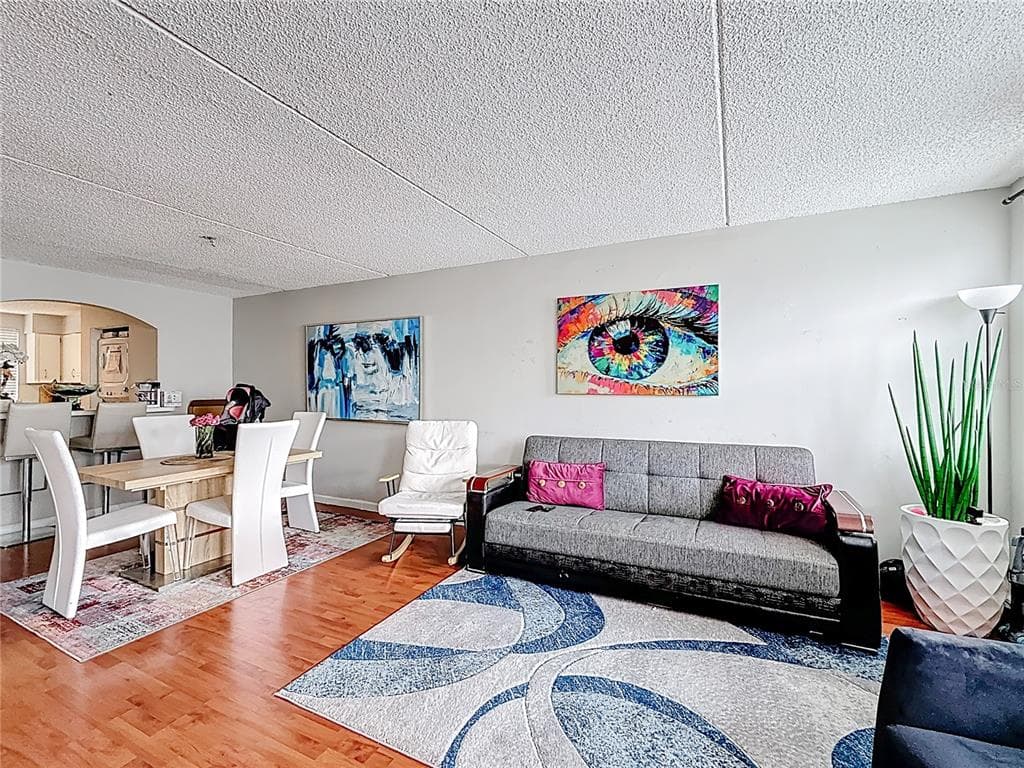 6065 NW 186TH STREET # 312, HIALEAH, FL 33015 — zdjęcie 4