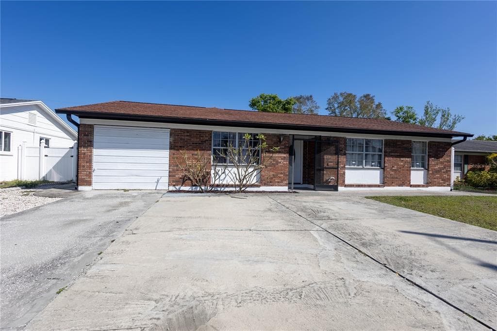 724 TRADEWINDS DRIVE, BRANDON, FL 33511