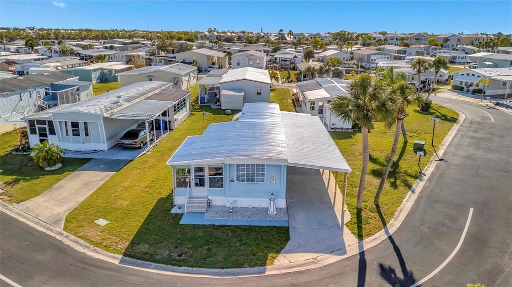 128 E SAINT JOHNS WAY, APOLLO BEACH, FL 33572