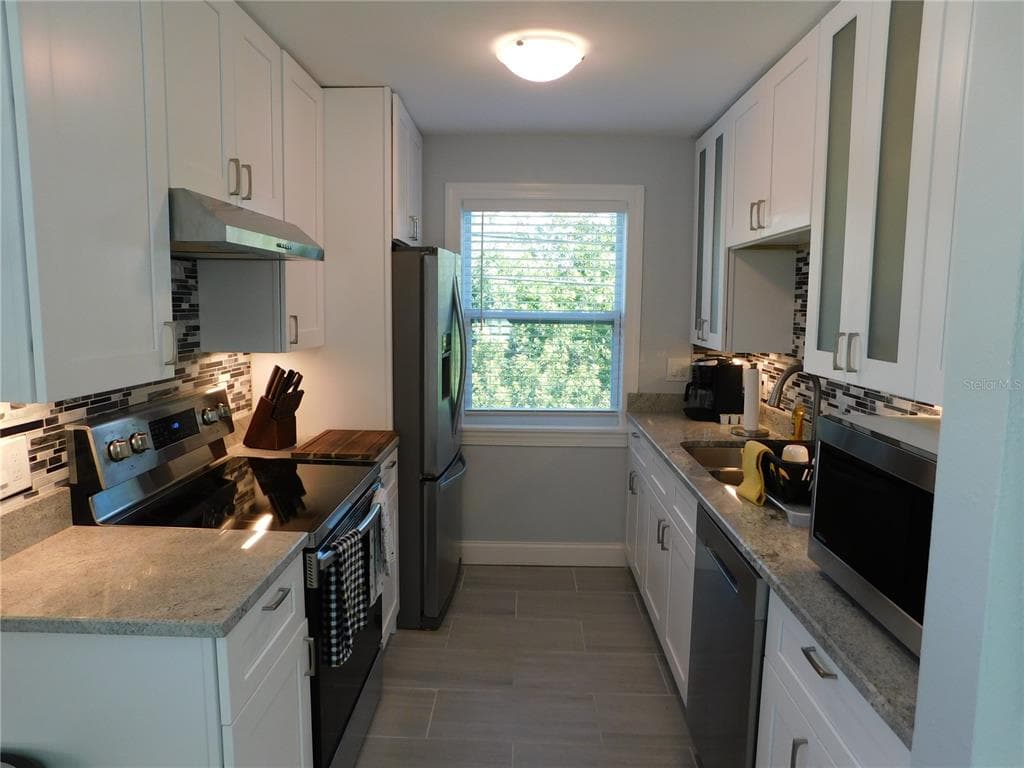 5005.5 5TH AVENUE S, ST PETERSBURG, FL 33707 — zdjęcie 2