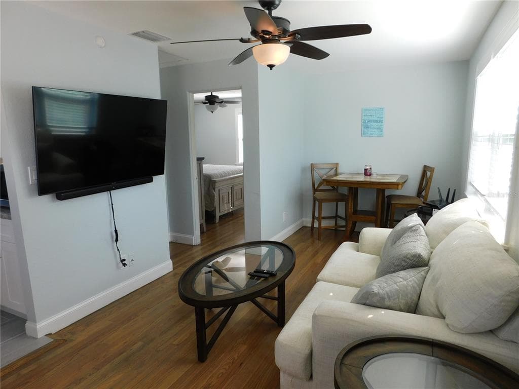 5005.5 5TH AVENUE S, ST PETERSBURG, FL 33707 — zdjęcie 3
