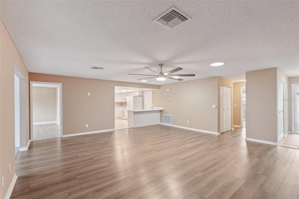 2529 LANCASTER DRIVE, SUN CITY CENTER, FL 33573 — zdjęcie 5