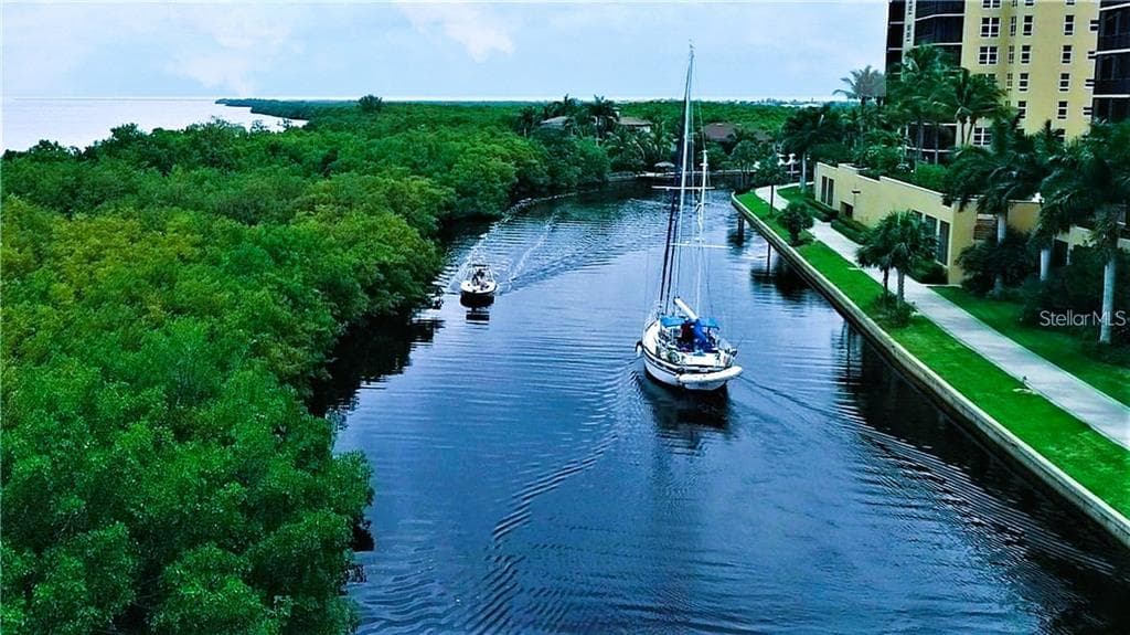 3321 SUNSET KEY CIRCLE # 502, PUNTA GORDA, FL 33955 — zdjęcie 4