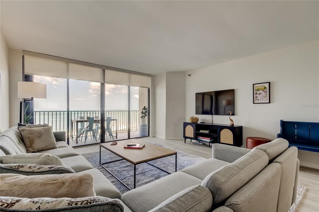 1290 GULF BOULEVARD # 1102, CLEARWATER BEACH, FL 33767 — zdjęcie 3