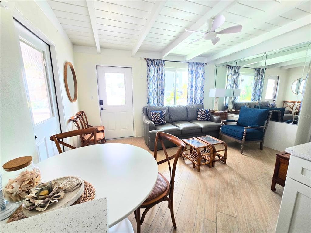 1270 GULF BOULEVARD # A&B, ENGLEWOOD, FL 34223 — zdjęcie 5