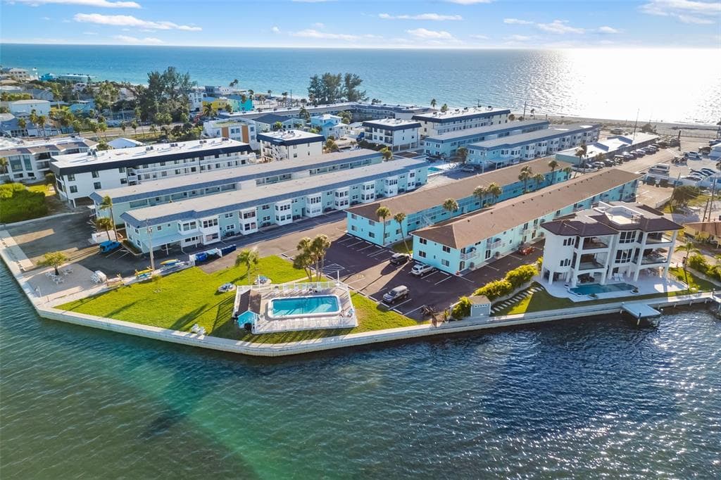 117 7TH STREET N # 5, BRADENTON BEACH, FL 34217
