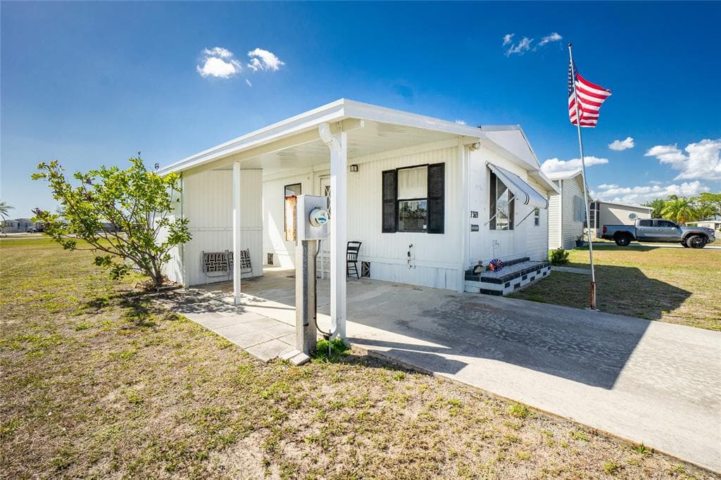 7369 CANDACE LANE, PORT CHARLOTTE, FL 33981 — zdjęcie 2