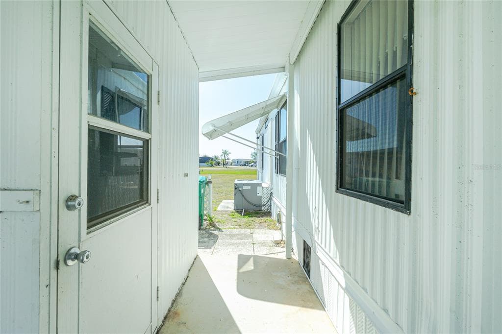 7369 CANDACE LANE, PORT CHARLOTTE, FL 33981 — zdjęcie 3